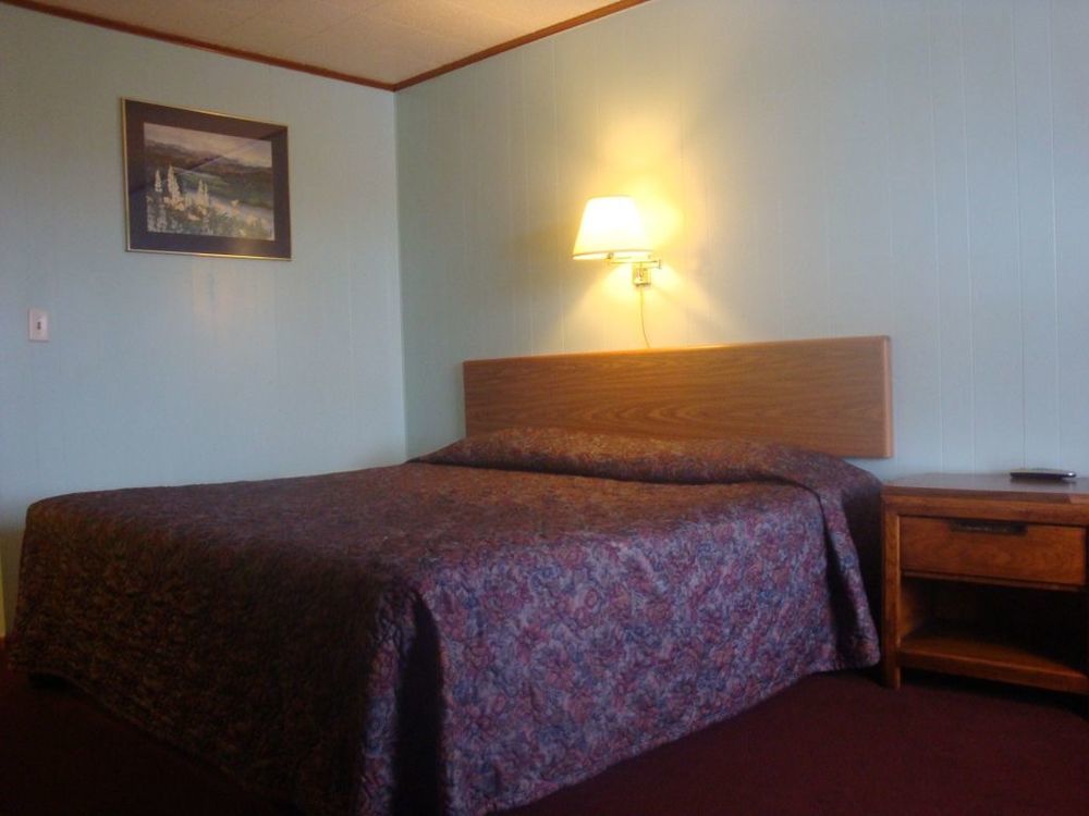 Currys Motel By Oyo Saginaw Mi Номер фото