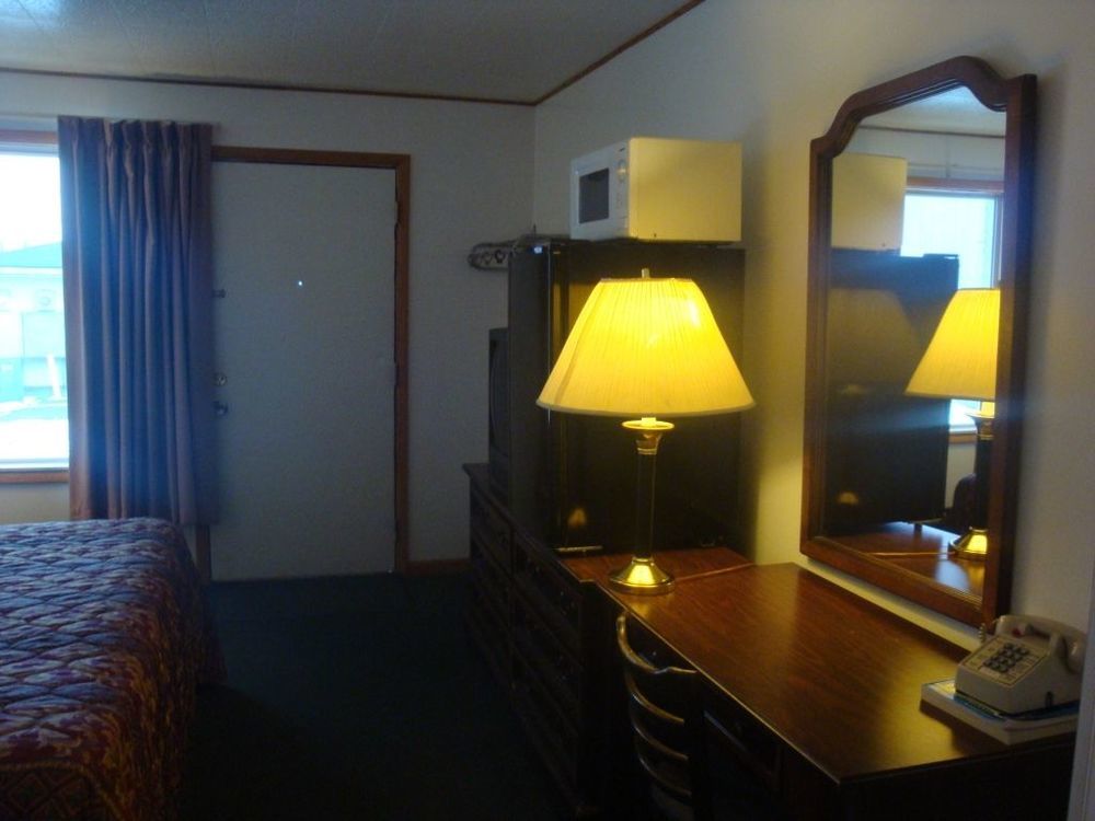 Currys Motel By Oyo Saginaw Mi Номер фото
